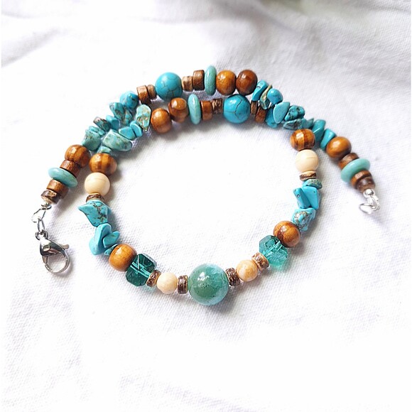 Turquoise Stone Beaded Choker, Chunky Boho Choker, Eclectic Crystal Choker - Picture 7 of 8